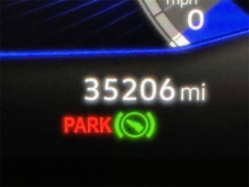 Used 2022 Volkswagen Tiguan S image 30