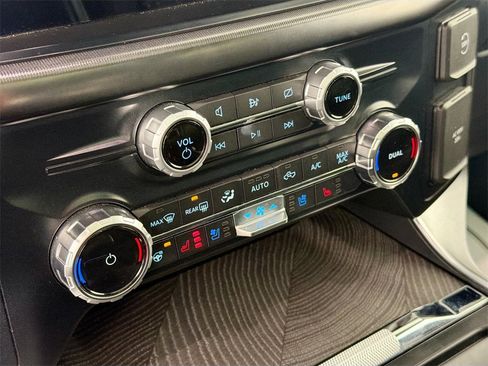 Used 2022 Ford F150 Platinum w/ Max Trailer Tow Package image 15