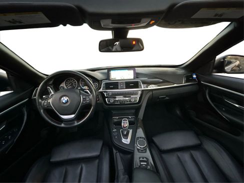 Used 2018 BMW 430i Convertible image 23