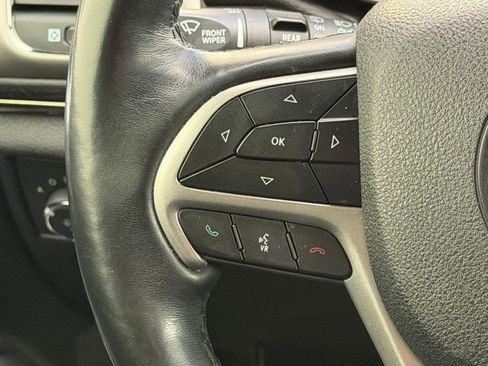 Used 2018 Jeep Grand Cherokee High Altitude image 16