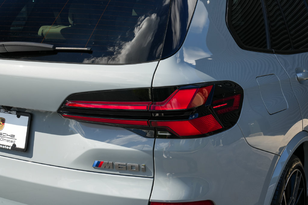 Used 2024 BMW X5 M60i AWD/4WD image 14