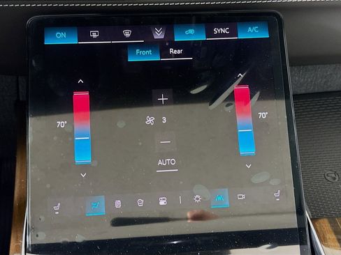 New 2026 Cadillac Escalade Platinum Luxury w/ LPO, Floor Liner Package AWD/4WD image 16