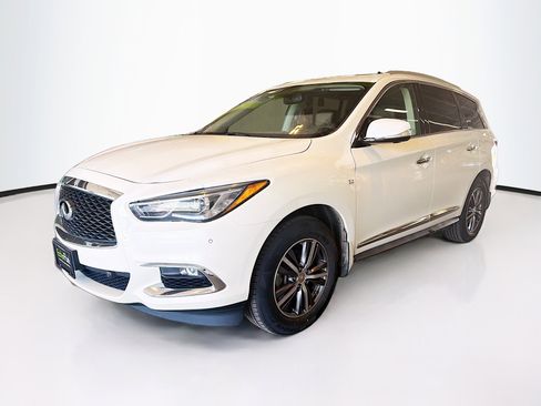Used 2017 INFINITI QX60 Luxe w/ Premium Plus Package image 3