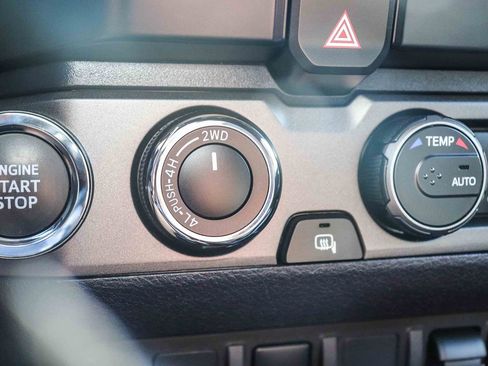 Certified 2023 Toyota Tacoma TRD Sport AWD/4WD image 30