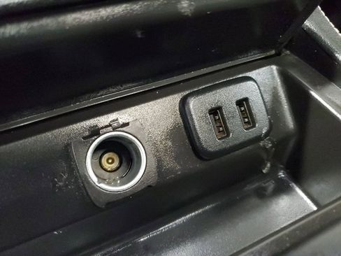 Used 2017 GMC Yukon XL Denali w/ Open Road Package image 25