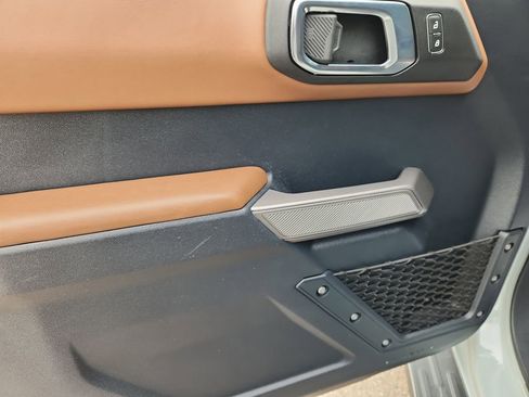 Used 2022 Ford Bronco Outer Banks image 6