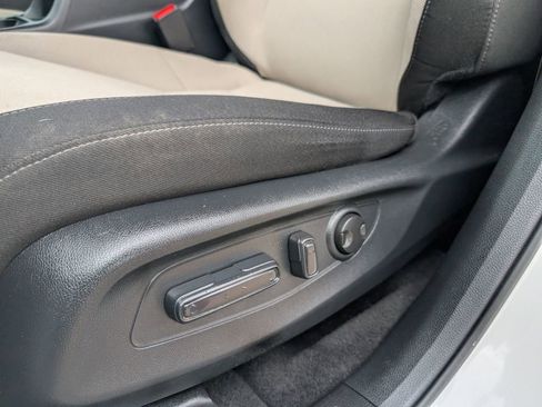 Used 2024 Honda CR-V EX image 10