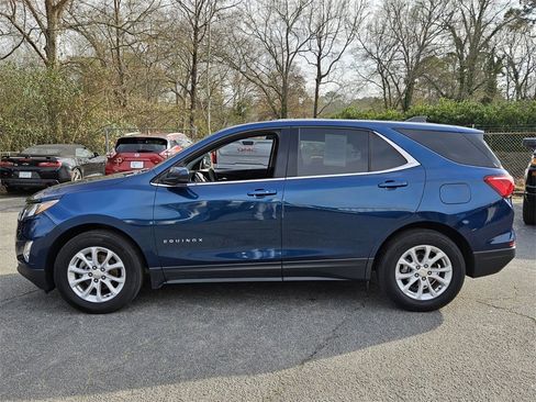 Used 2020 Chevrolet Equinox LT image 2