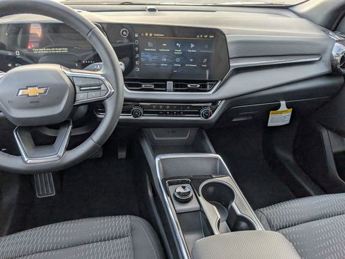 New 2026 Chevrolet Equinox LT w/ Safety and Technology Package image 13