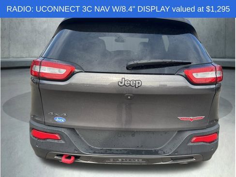 Used 2018 Jeep Cherokee Trailhawk w/ Cold Weather Group image 6
