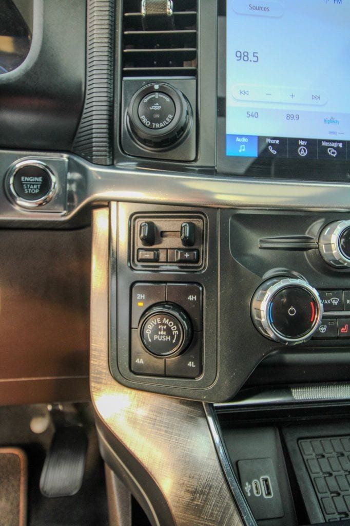Used 2025 Ford F150 King Ranch AWD/4WD image 29