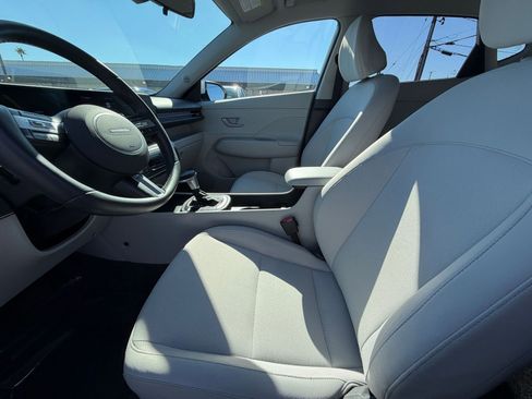 Used 2025 Hyundai Kona SEL image 24