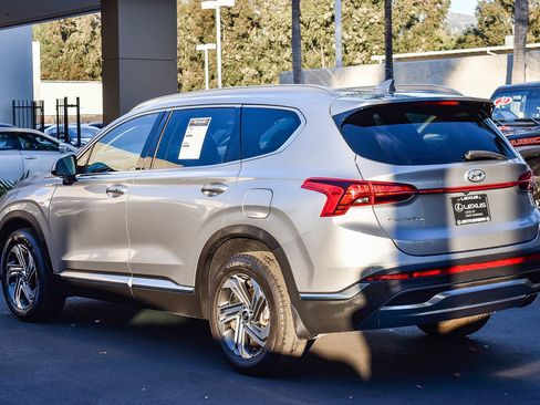 Used 2022 Hyundai Santa Fe SEL image 4