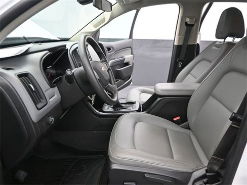 Used 2022 Chevrolet Colorado W/T image 13