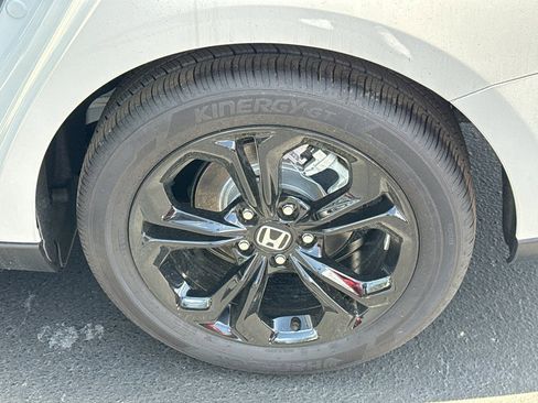 New 2025 Honda Accord SE image 25