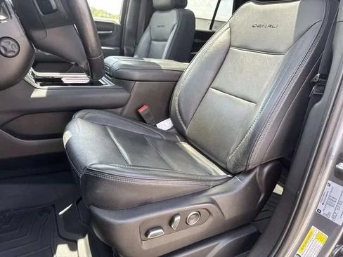 Used 2021 GMC Yukon Denali w/ Denali Premium Package AWD/4WD image 35