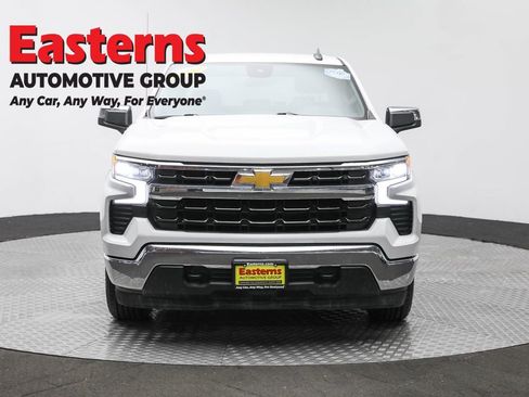 Used 2024 Chevrolet Silverado 1500 LT w/ Protection Package image 2