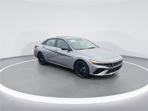 New 2026 Hyundai Elantra Sport image 2