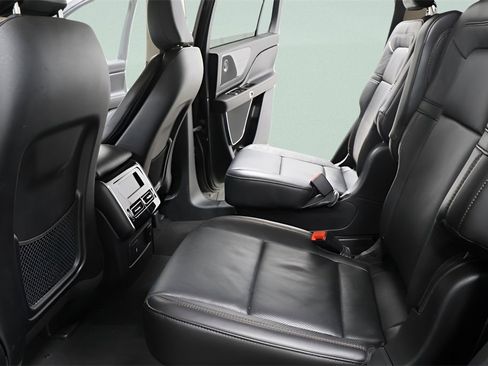 Used 2024 Lincoln Aviator Reserve image 27