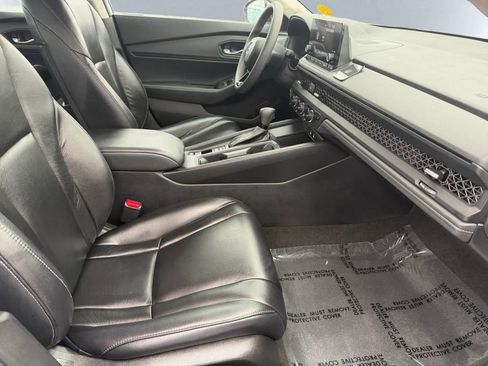 Used 2023 Honda Accord EX image 20