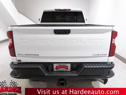 Used 2024 Chevrolet Silverado 2500 Custom w/ Custom Value Package AWD/4WD image 4