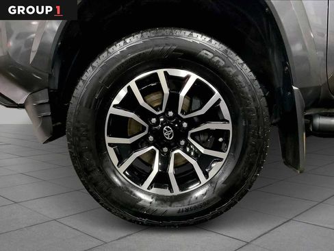 Certified 2020 Toyota Tacoma TRD Sport w/ Technology Package image 11