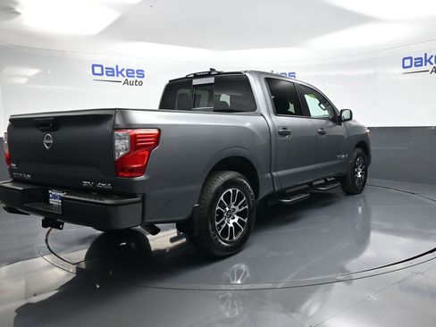 Used 2024 Nissan Titan SV w/ Accessory Utility Package image 8