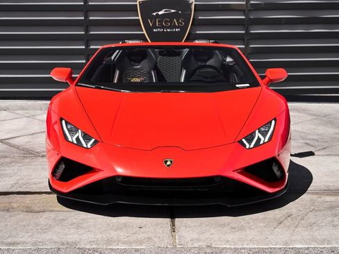 Used 2023 Lamborghini Huracan EVO RWD image 16
