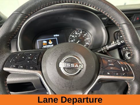 Used 2022 Nissan Kicks SR w/ Interior Electronics Package image 11