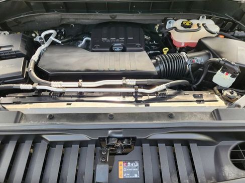 Used 2023 Chevrolet Silverado 1500 LT image 31
