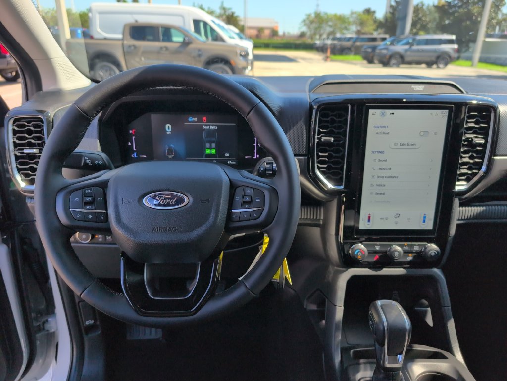 New 2026 Ford Ranger XLT w/ Black Appearance Package RWD image 19