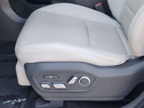 Used 2025 Hyundai Santa Fe Calligraphy FWD image 17