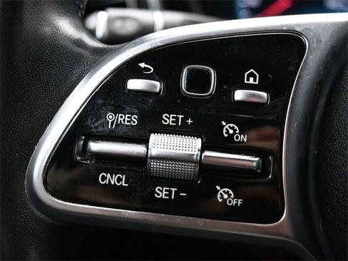 Used 2020 Mercedes-Benz C 300 4MATIC Sedan image 26