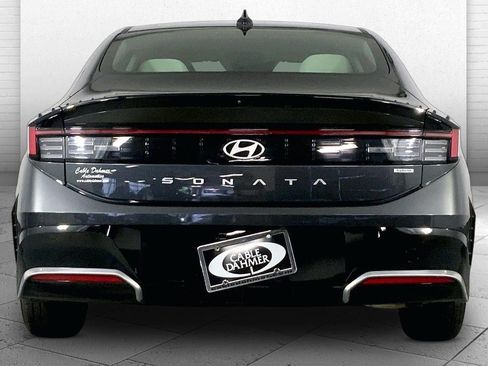 Used 2025 Hyundai Sonata SEL FWD image 3