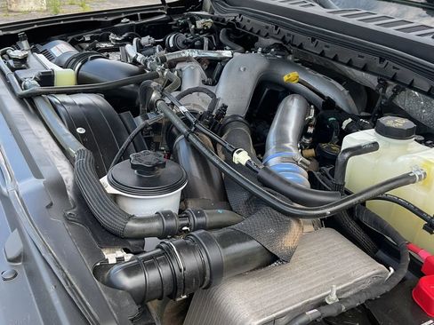 Used 2024 Ford F250 XLT AWD/4WD image 25