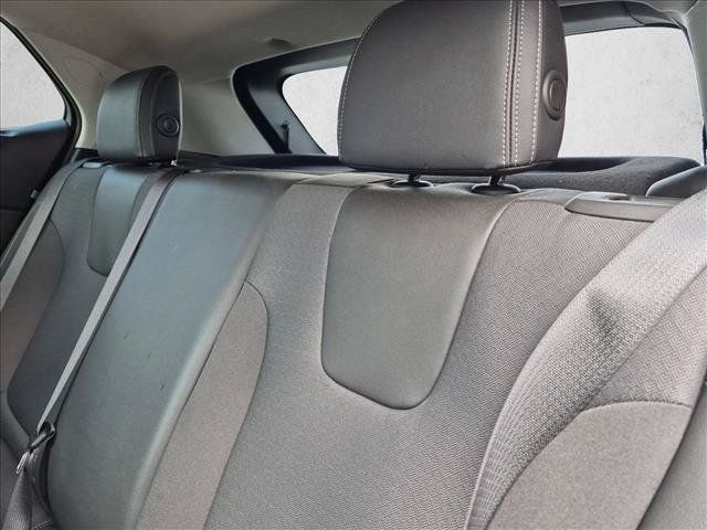 Used 2023 Buick Encore GX Preferred w/ Cold Weather Comfort Package FWD image 13