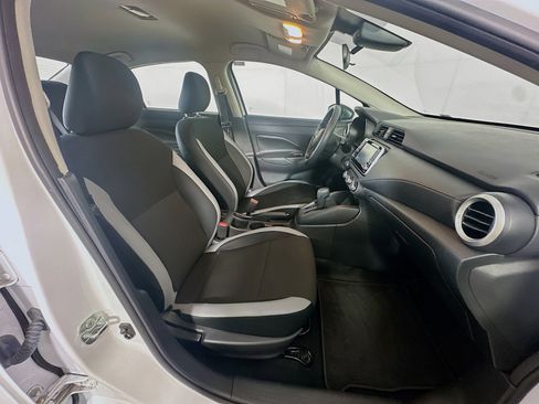 Used 2025 Nissan Versa S image 29