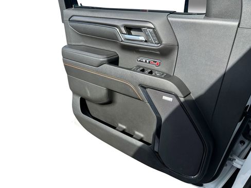 Used 2023 GMC Sierra 1500 AT4 w/ Technology Package image 18