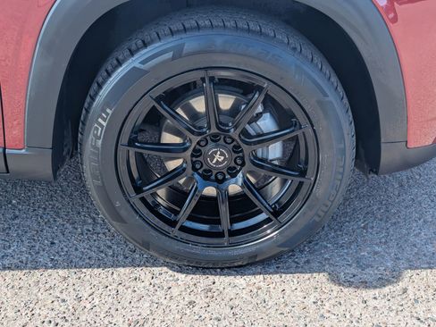 Used 2024 Chevrolet Trax ACTIV w/ Sunroof Package image 8