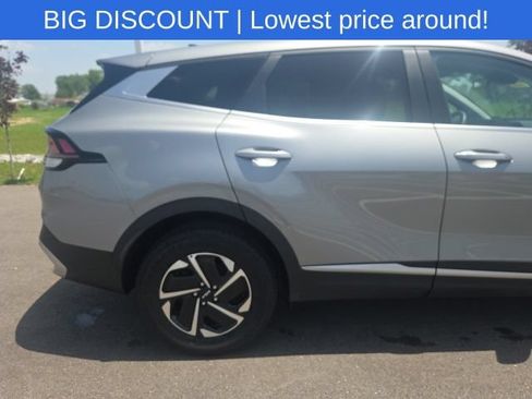 Used 2023 Kia Sportage LX AWD/4WD image 8