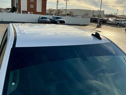 Used 2021 Chevrolet Silverado 2500 LT w/ Z71 Off-Road Package image 12