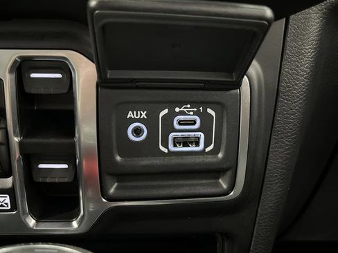 Used 2023 Jeep Wrangler Sahara w/ Safety Group image 23