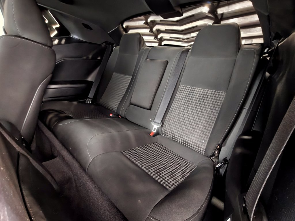 Used 2018 Dodge Challenger R/T Scat Pack RWD image 27