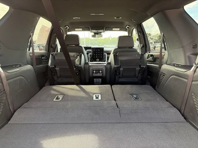 Used 2025 GMC Yukon Denali AWD/4WD image 39