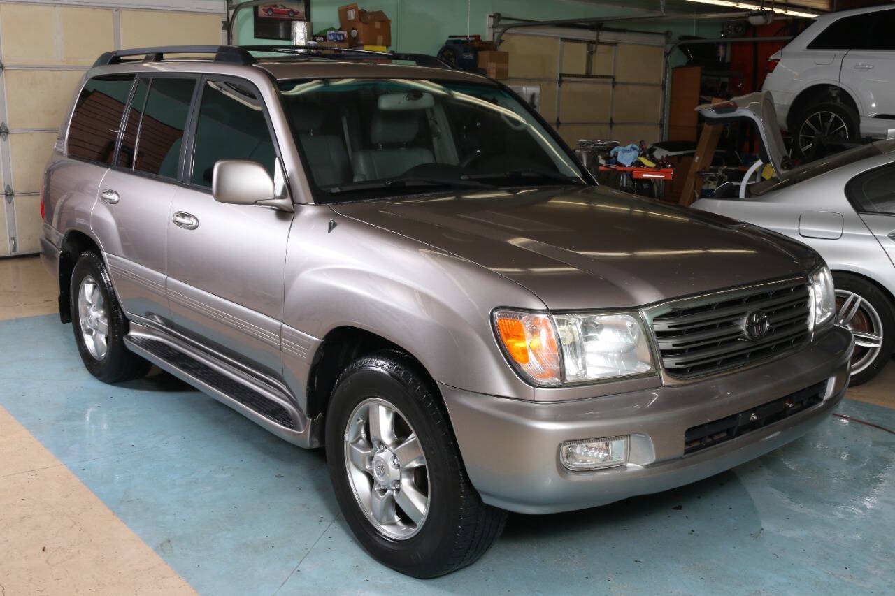 Used 2004 Toyota Land Cruiser AWD/4WD image 7