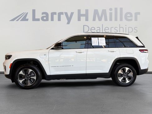 Used 2024 Jeep Grand Cherokee Limited 4xe AWD/4WD image 2