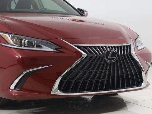 Used 2024 Lexus ES 350 image 39