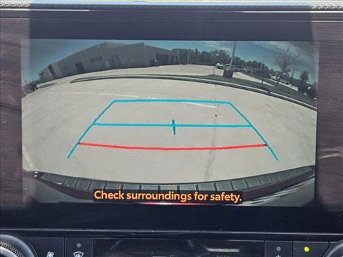 Used 2024 Toyota Highlander XSE image 11