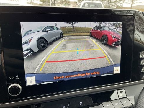 Certified 2026 Toyota Camry SE image 15