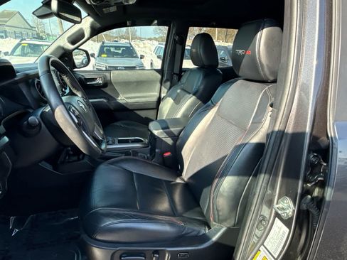 Used 2020 Toyota Tacoma TRD Pro image 9